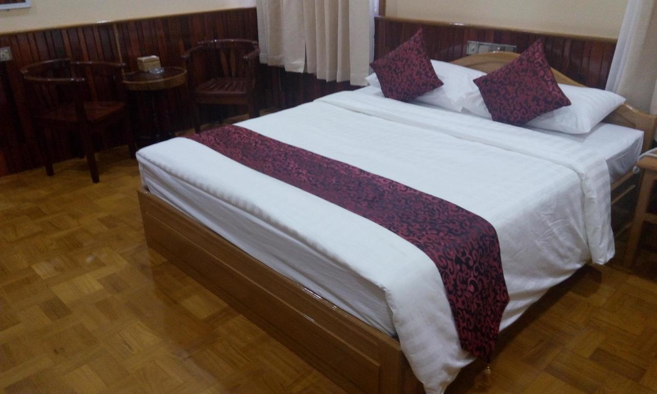 Hotel Juno Pakokku Экстерьер фото