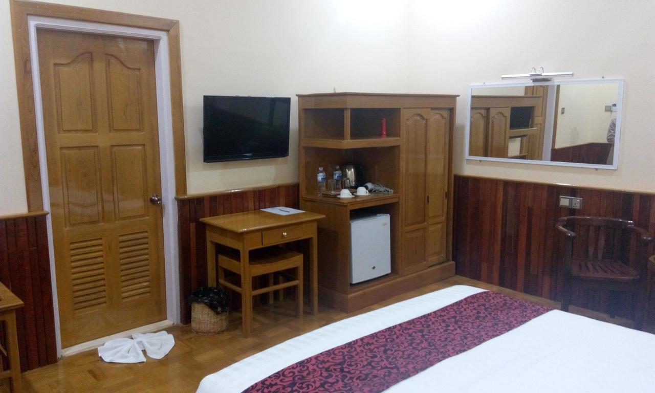 Hotel Juno Pakokku Экстерьер фото