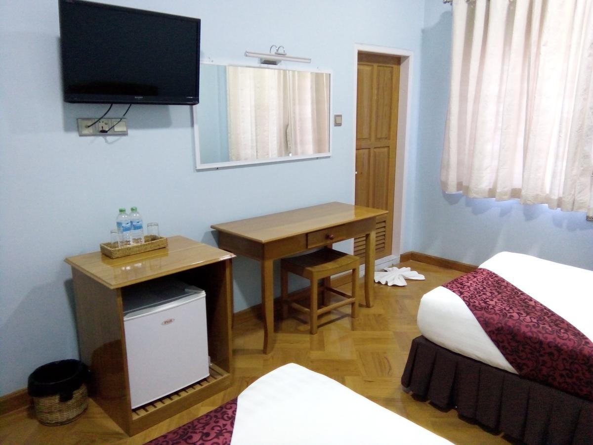 Hotel Juno Pakokku Экстерьер фото