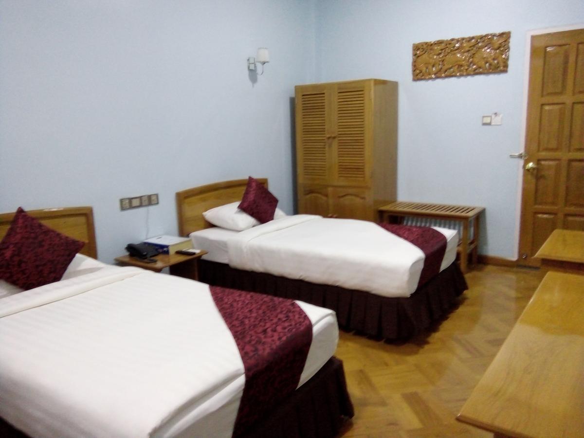 Hotel Juno Pakokku Экстерьер фото