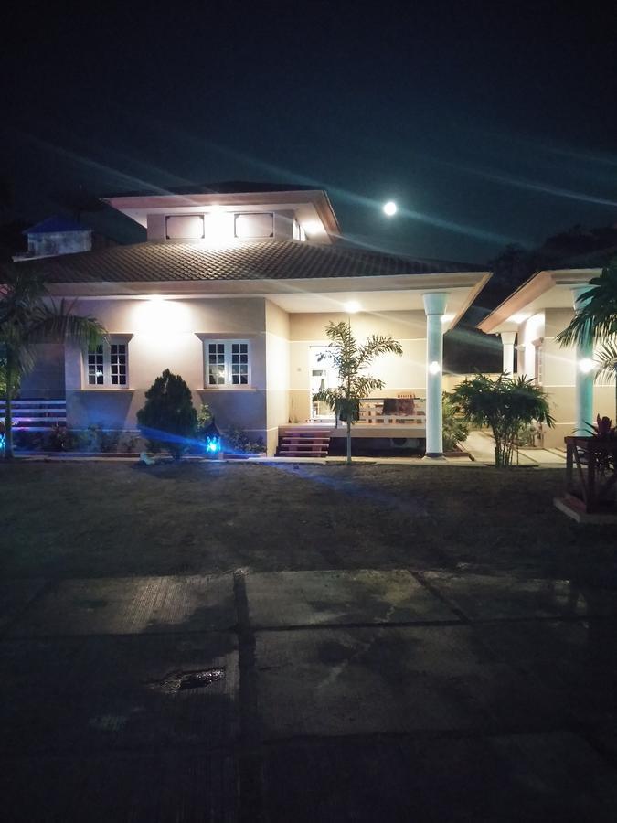 Hotel Juno Pakokku Экстерьер фото