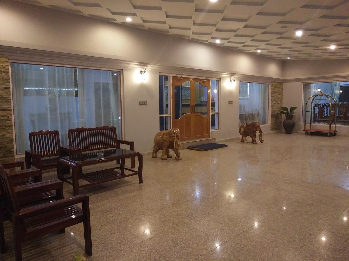 Hotel Juno Pakokku Экстерьер фото
