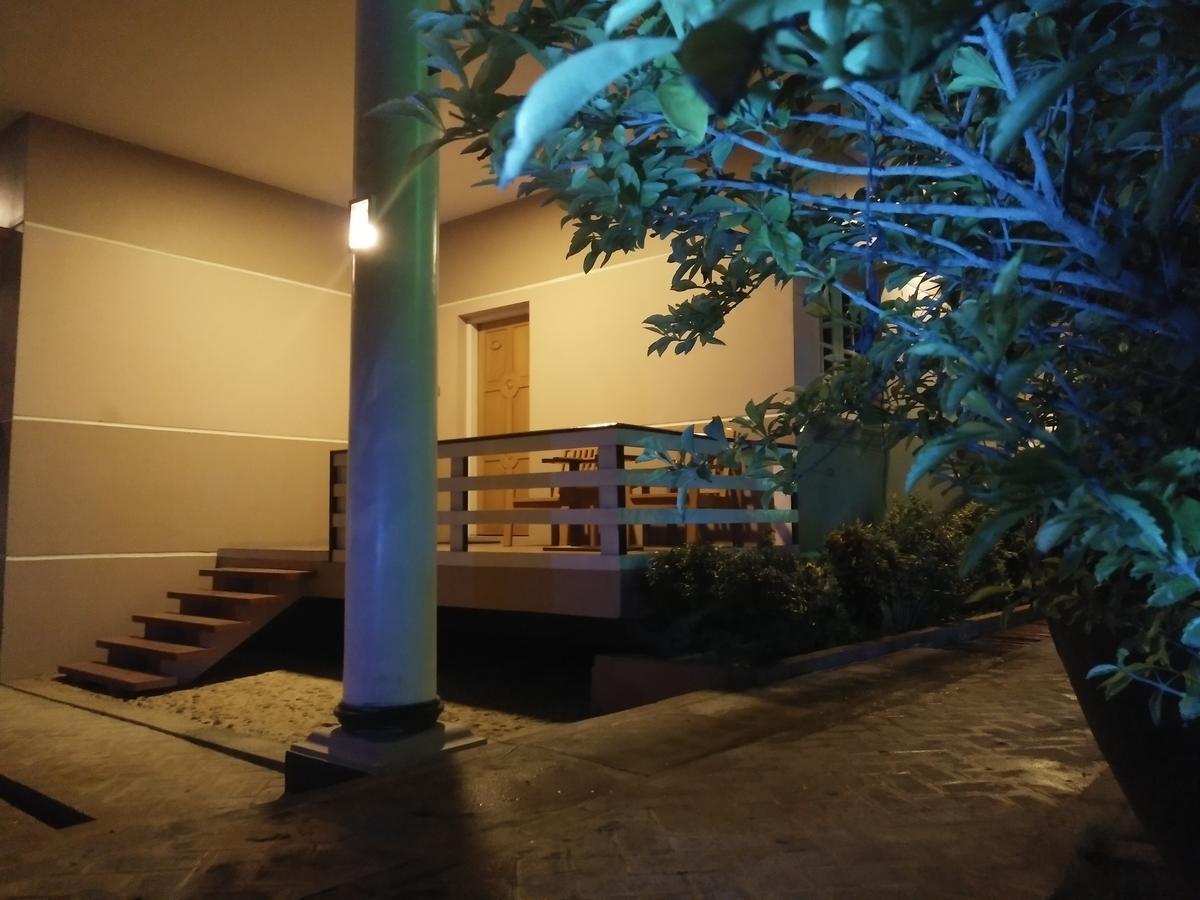 Hotel Juno Pakokku Экстерьер фото